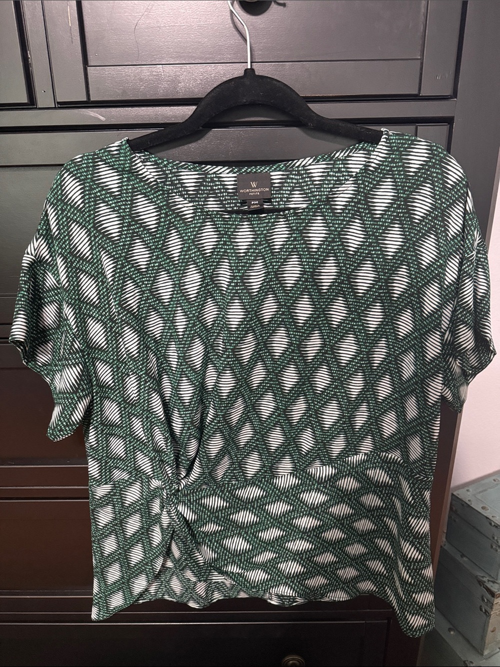 Worthington Green and White Geometric Twist-Front Short Sleeve Top